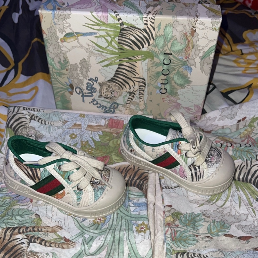 Toddler Gucci shoes 10/10 condition